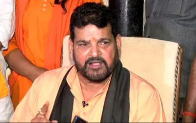 बृजभूषण शरण सिंह को राहत: यौन शोषण मामले में कोर्ट से बरी