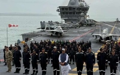 ऑपरेशन सिंदूर के जश्न में INS विक्रांत पहुंचे राजनाथ सिंह, वीर जवानों का किया सम्मान