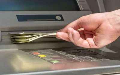 डिजिटल भुगतान ने ATM की बढ़ाई मुश्किल, ट्रांजेक्शन घटने से अस्तित्व पर खतरा