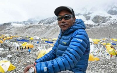 31 बार एवरेस्ट चढ़कर रचा इतिहास, तोड़ा खुद का ही रिकॉर्ड