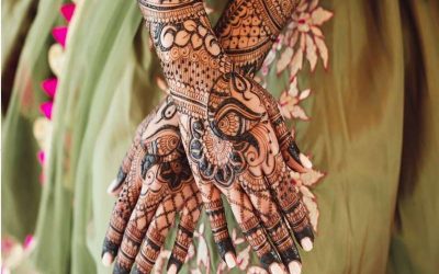 सुहाग का त्योहार हो खास, तो Mehndi भी हो सबसे काली – जानिए आसान टिप्स