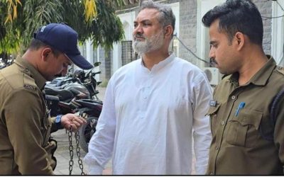 40 हजार के इनामी पार्षद अनवर कादरी ने किया सरेंडर, लव जिहाद और दुष्कर्म का है आरोपी