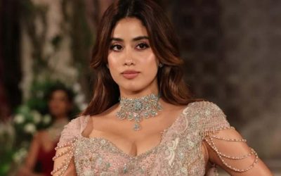 जान्हवी कपूर ने मनाया नवरात्रि पर्व का जश्न