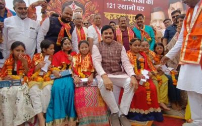 मध्य प्रदेश ने रचा इतिहास, 25000 कन्याओं के पूजन ने बनाया वर्ल्ड रिकॉर्ड, मोहन यादव ने दिया गिफ्ट