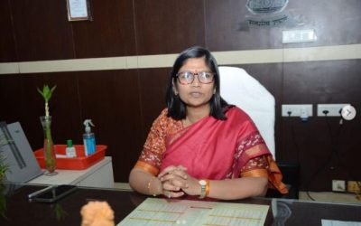 नवरात्रि के पहले दिन लेडी कलेक्टर का रौद्र रूप, मीटिंग में अधिकारियों के पतियों को उठाकर पीछे जाने का आदेश