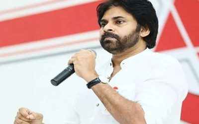खेती का सपना अधूरा रहा, पर फिल्मों और राजनीति में पवन ने रचा इतिहास