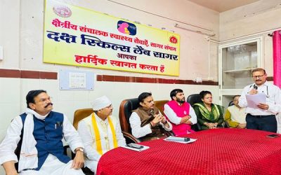 डॉक्टर्स की इमरजेंसी कक्ष में उपस्थिति सुनिश्चित करें : उप मुख्यमंत्री शुक्ल