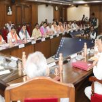 अब खेतों से हाईटेंशन लाइन निकलने और टॉवर लगाने पर किसानों को 3 गुना मुआवजा