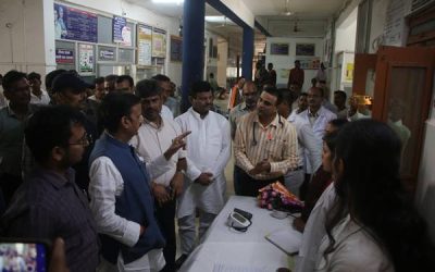 उप मुख्यमंत्री ने किया मझगवां सामुदायिक स्वास्थ्य केन्द्र का औचक निरीक्षण