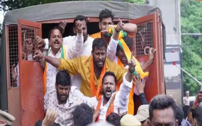 गौ रक्षक की हत्या के बाद हैदराबाद में बवाल, तेलंगाना BJP अध्यक्ष को पुलिस ने किया गिरफ्तार