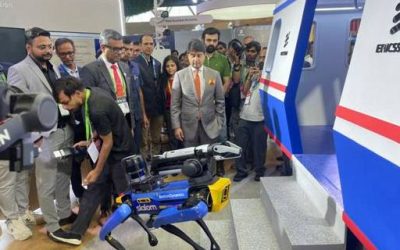 संचार मंत्री सिंधिया ने इंडिया मोबाइल कांग्रेस 2025 में प्रमुख स्टॉलों का किया दौरा