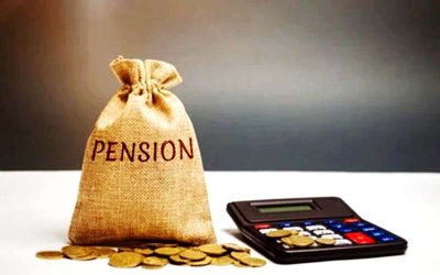 सरकारी कर्मचारियों के लिए नई रिटायरमेंट नीति 2025, जानें पेंशन और भत्तों में बदलाव