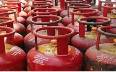 घरेलू सिलेंडर से राहत, लेकिन कॉमर्शियल LPG की कीमतों में बढ़ोतरी